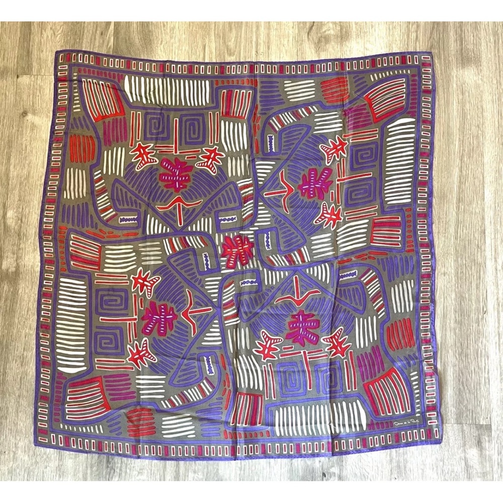 Oscar de la Renta Scarf 30 Inches Square Signed